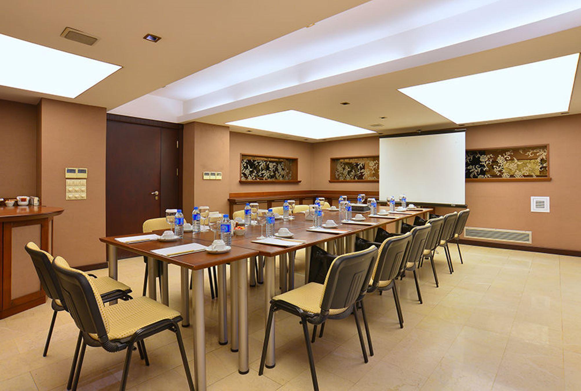Pera Rose & - Taksim Pera Center Istanbul