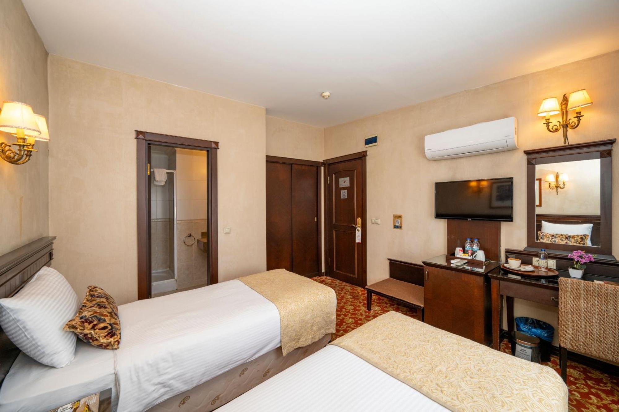 Pera Rose & - Taksim Pera Center Hotel 4*