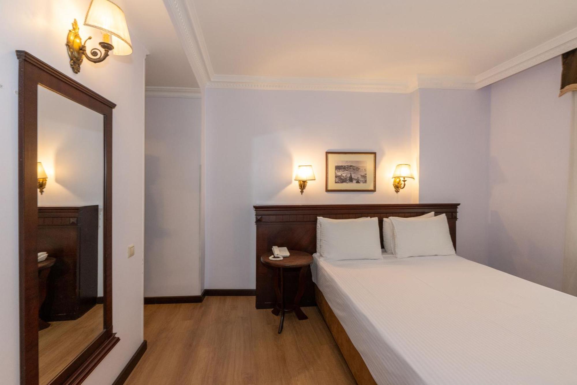 Pera Rose & - Taksim Pera Center Hotel 4*